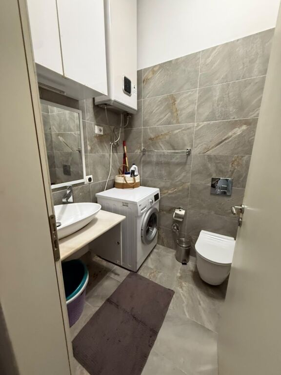 Rent | Apartament 2 + 1 | Pazari i Ri | 800 €/month