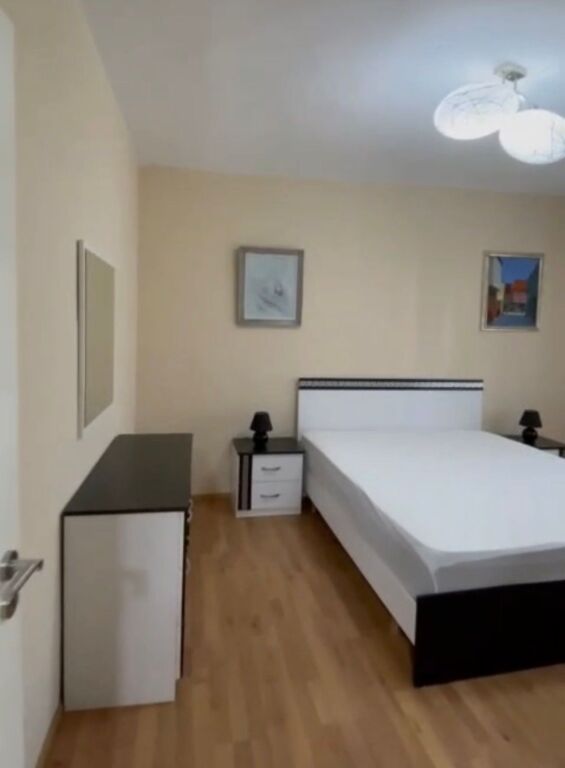 Apartament 2+1 me qira tek Rruga e Durresit!