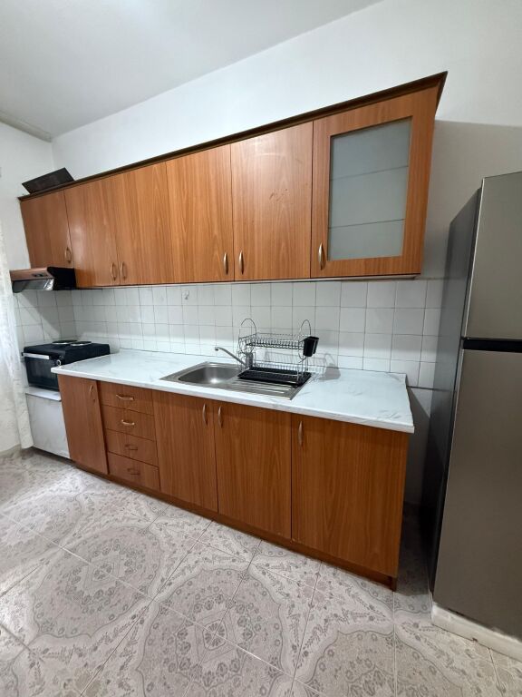 Affitto | Shtëpi private 2 + 1 | Spitali Amerikan 2 | 500 €/mese