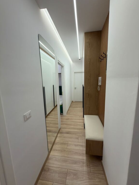 Appartamento 2+1 in affitto a Komina e Parisit