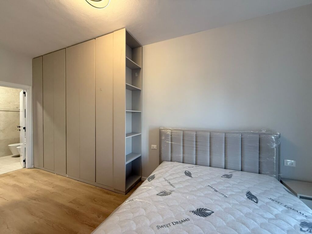 JEPET ME QIRA – KOMPLEKSI AURA  📍 Tiranë 🛏️ 2+1+2