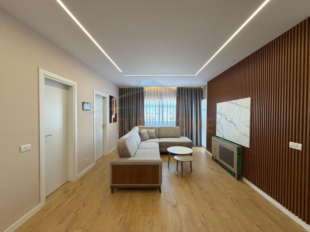 Shitet, Apartament 2+1, Misto Mame