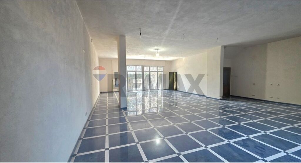 🏢 PRONË EKSKLUZIVE INVESTIMI – GODINË 4-KATËSHE + PRONË NGJITUR | VLORË