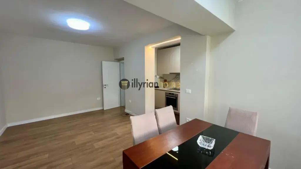 SHITET APARTAMENT 1+1 I RIKONSTRUKTUAR "PALLATI ME SHIGJETA"
