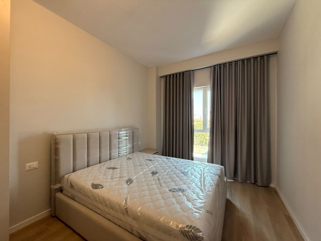 JEPET ME QIRA – KOMPLEKSI AURA  📍 Tiranë 🛏️ 2+1+2