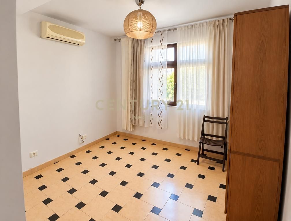 APARTAMENT 2+1 TE OXHAKU