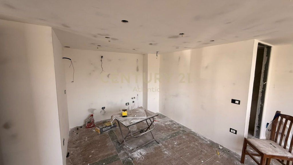 Shiten 3 Dublex në Zonën e Plazhit – 102 m² Total