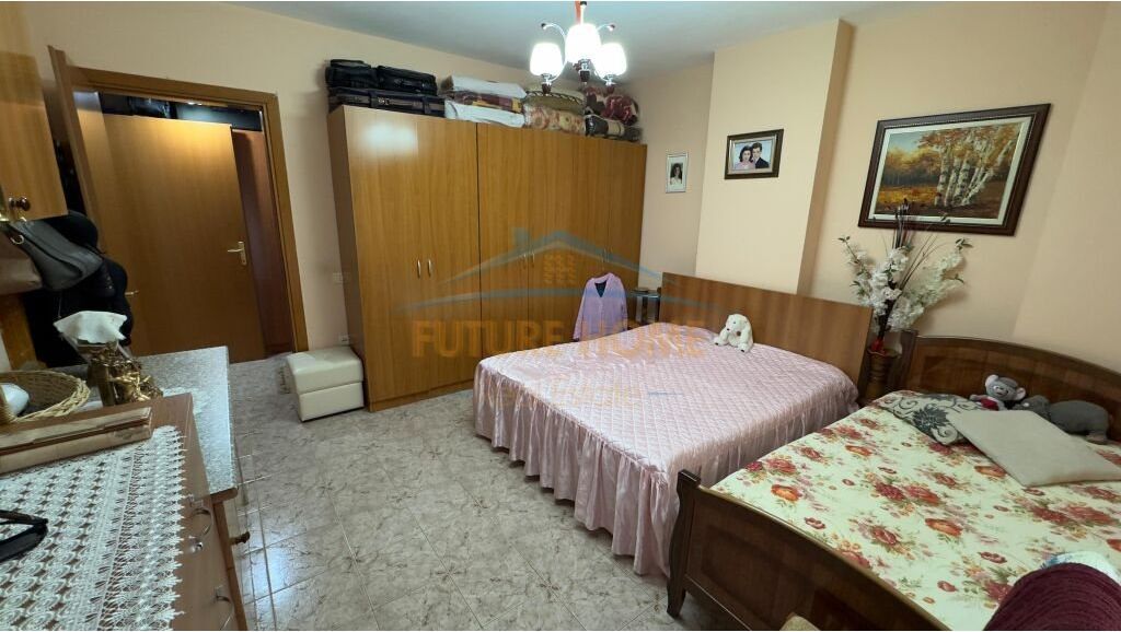 Shitet, Apartament 1+1, Rruga e Bogdaneve, Tirane