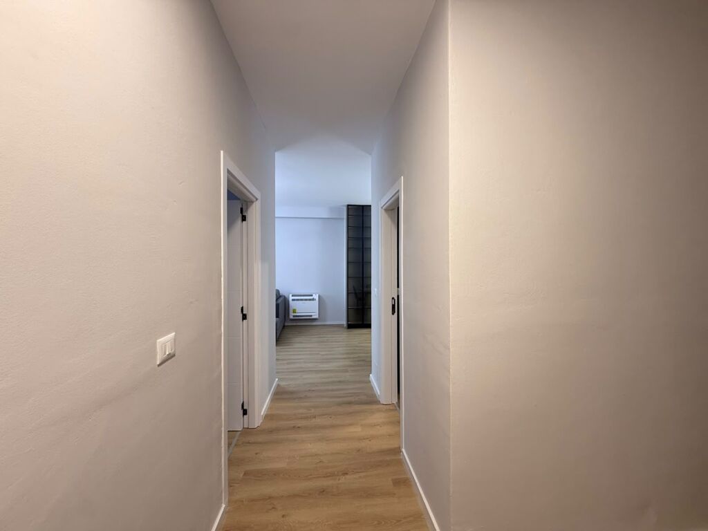 JEPET ME QIRA – KOMPLEKSI AURA  📍 Tiranë 🛏️ 2+1+2