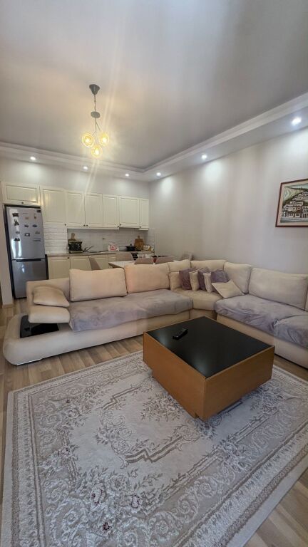 Affittasi 1+1 Yzberisht 45.000 leke