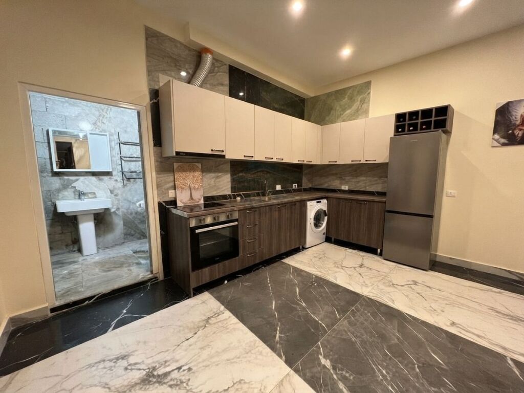 Qira, Apartament 1+1, Alidemi, Tirane.