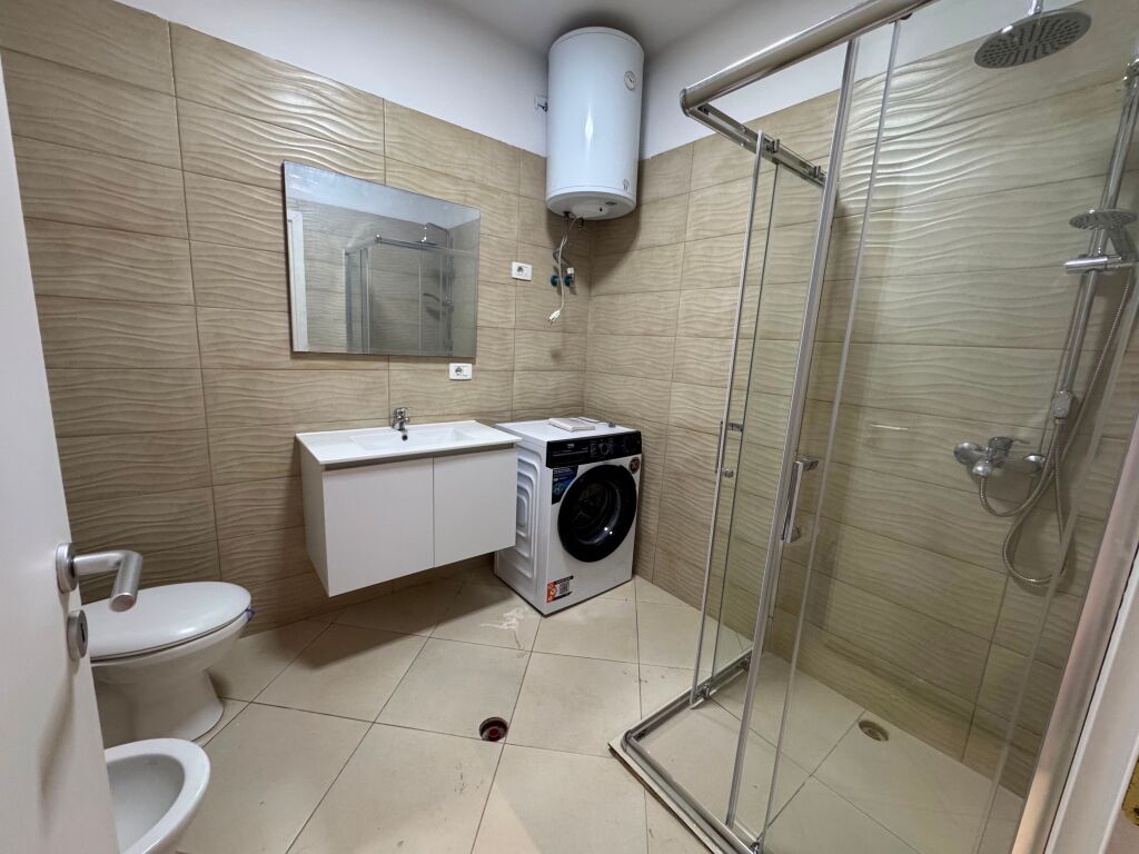1+1 for rent, Radisson