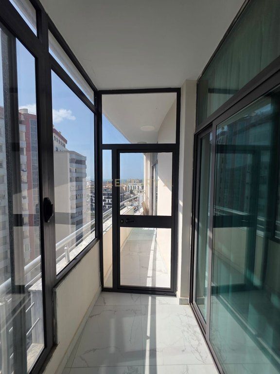 Apartament 2+1+2 dhe 3 Ballkone për Shitje në Shkëmbin e Kavajës, Durrës !