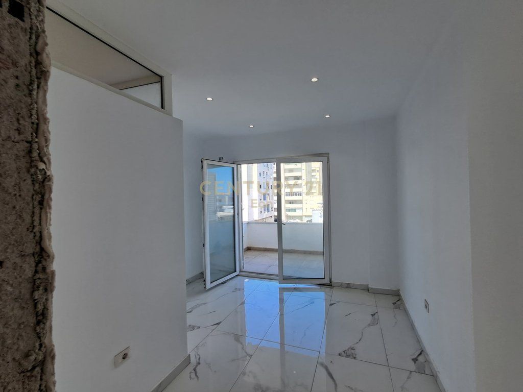 SHITET APARTAMENT 3+1+2 (+4 BALLKONE) NE PLAZH ILIRIA !