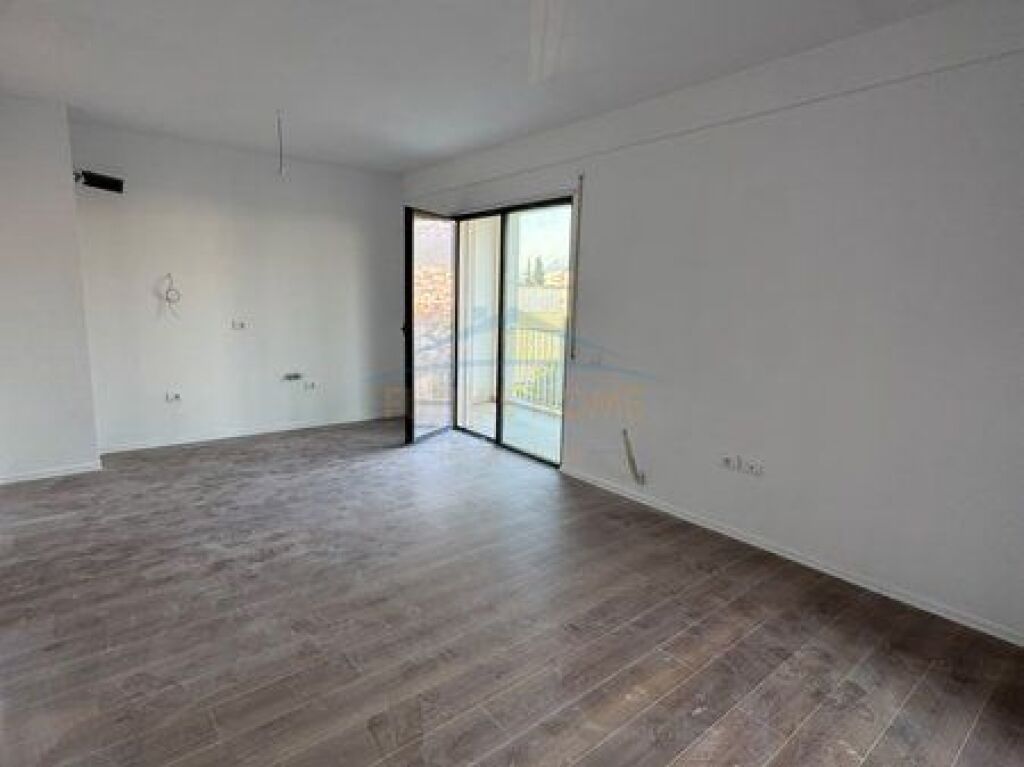 For sale, Apartment 2+1+2+ 2 Parking Spaces, Sadik Petrela Street, ASL Complex 2