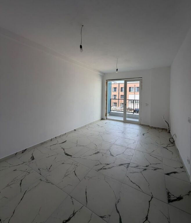 JEPET APARTAMENT  PARKIM ME QIRA – UNIVERS CITY
