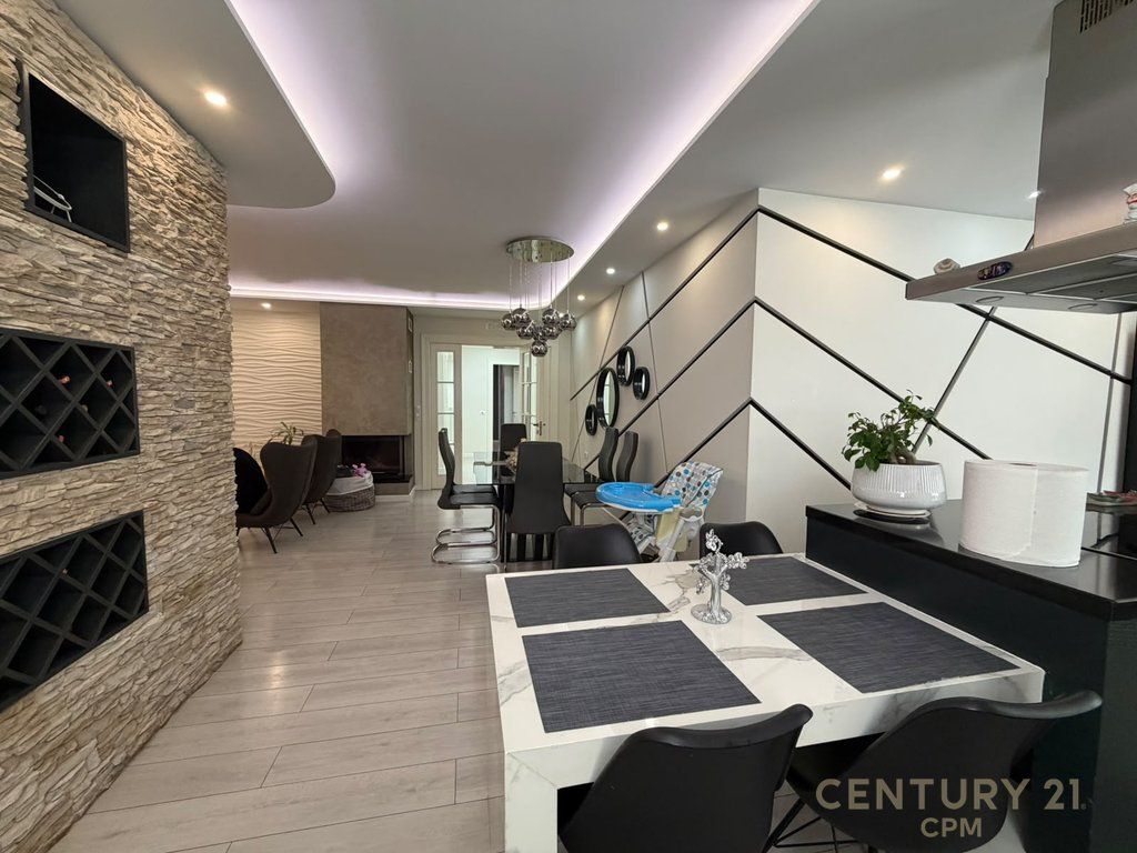 VENDESI APPARTAMENTO 3+1 – MISTO MAME! 270,000 €