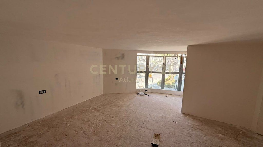 Shiten 3 Dublex në Zonën e Plazhit – 102 m² Total