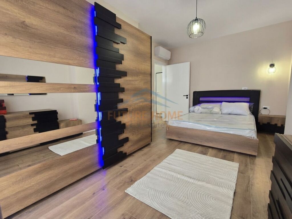 Qira, Apartament 2+1, Rruga e Barrikadave, Tiranë