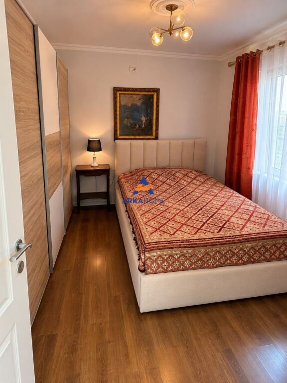 SHITET VILE 1-KATESHE "ALI DEMI, RRUGA SALI DOBRANI" 270.000 EURO