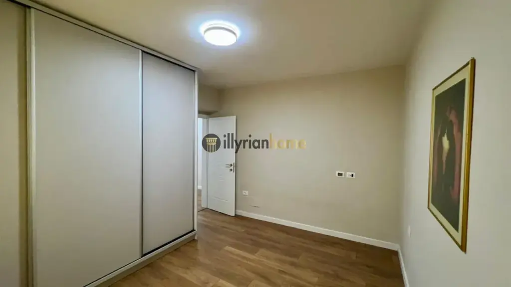 SHITET APARTAMENT 1+1 I RIKONSTRUKTUAR "PALLATI ME SHIGJETA"