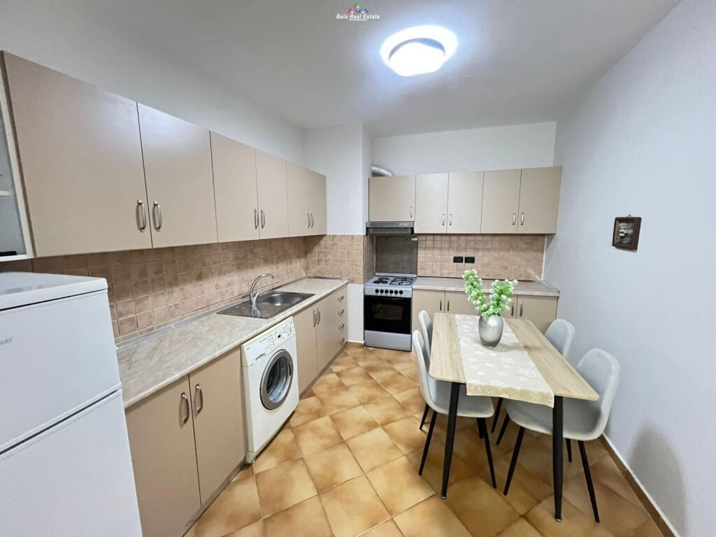 Appartamento In Affitto 1+1 In Piazza Willson (ID B2101341) Tirana