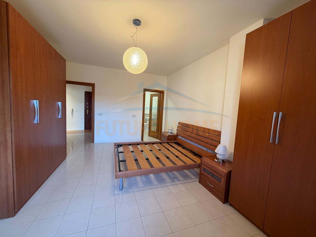Qera, Apartament 2+1+2, Liceu Artistik