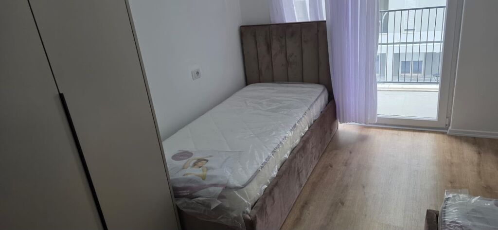 Apartament 2+1 per qira te univers city
