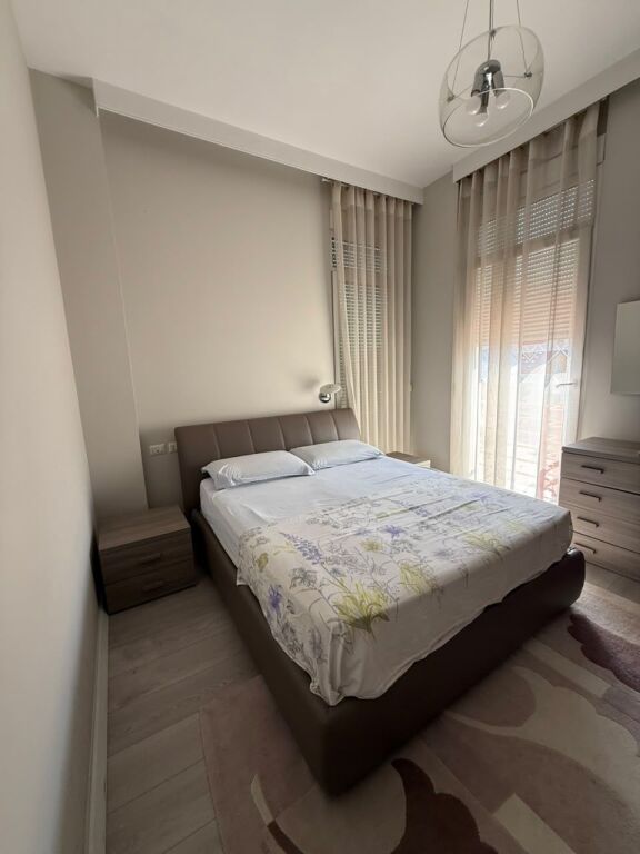 Rent | Apartament 2 + 1 | Pazari i Ri | 800 €/month