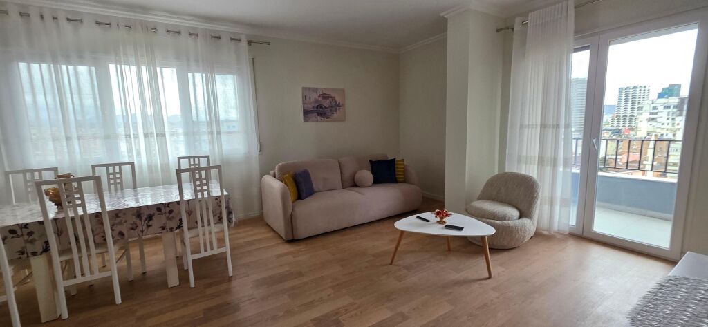 Appartamento 2+1+Blk, Pazari i Ri, 900 Euro/mese ID 5516