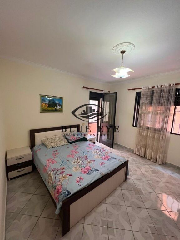 🏡 VILË 3-KATËSHE ME QIRA NE ZONEN E SHKOZETIT!