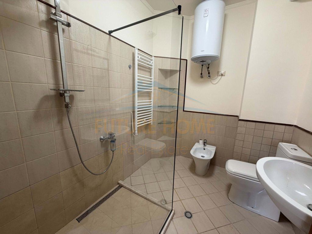 Qera, Apartament 2+1+2, Liceu Artistik