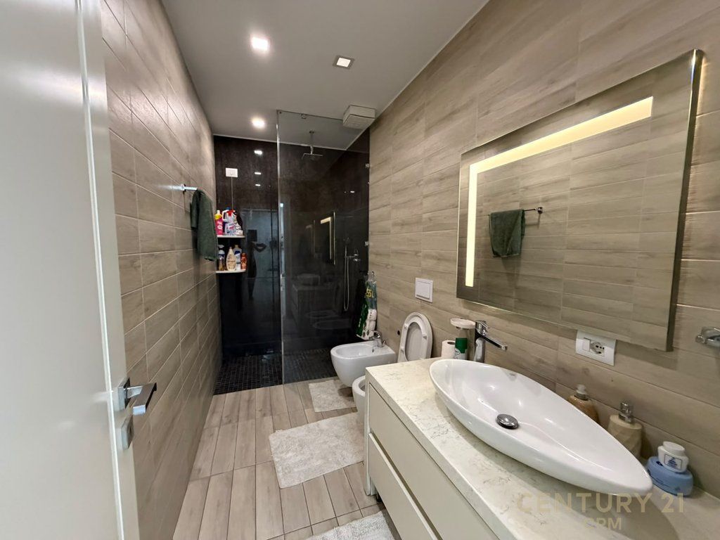 VENDESI APPARTAMENTO 3+1 – MISTO MAME! 270,000 €