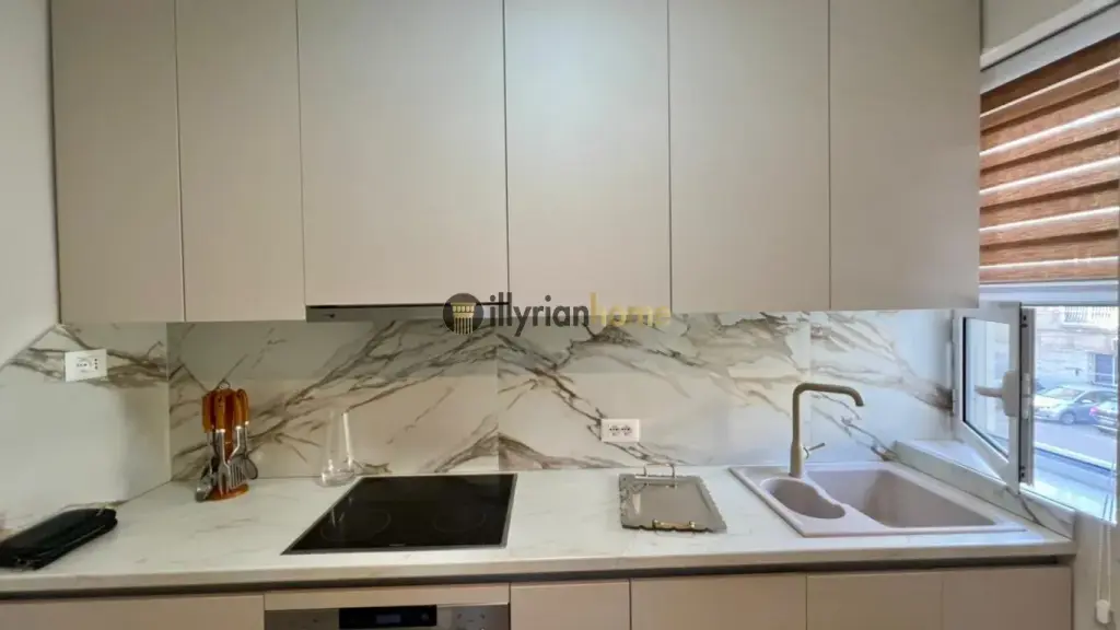 SHITET APARTAMENT 1+1 I RIKONSTRUKTUAR "PALLATI ME SHIGJETA"