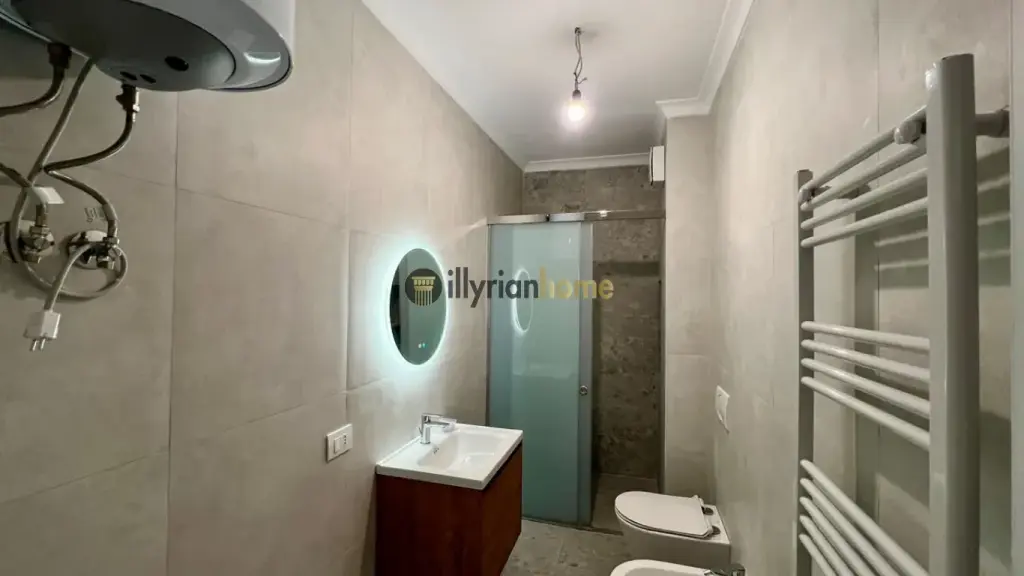 AFFITTO | APPARTAMENTO 2+1 | VIA DIBRËS