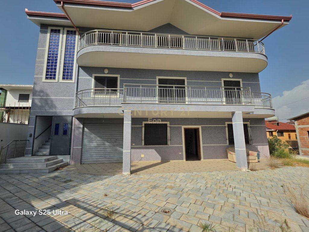 3-storey villa with sea view in Shkallnur – 400 m² land
