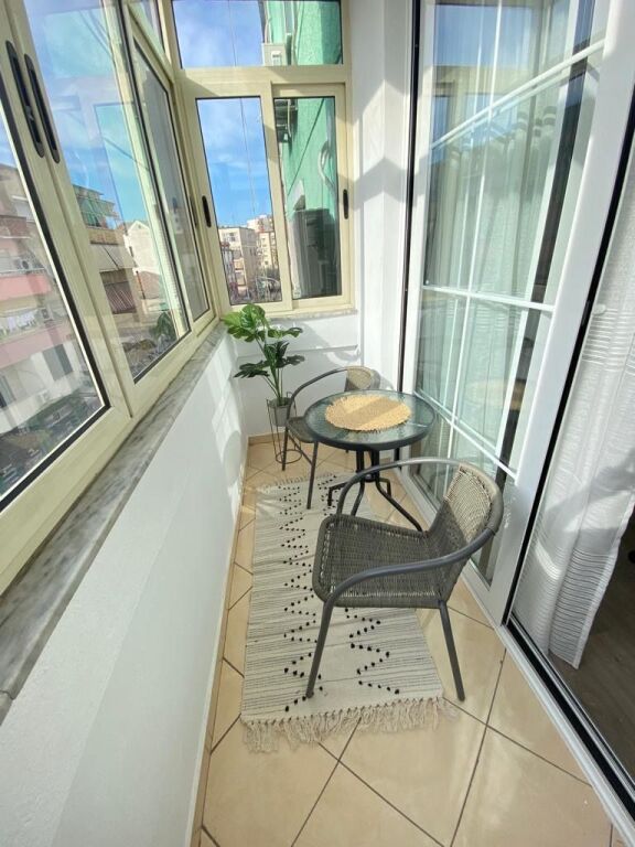 Apartament me Qera 2+1 rruga e Durresit prane ministrise se Drejtesise