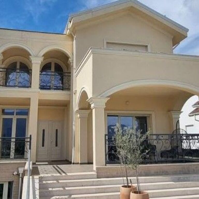 🏡 FOR RENT – LUXURY VILLA IN TEG ✨