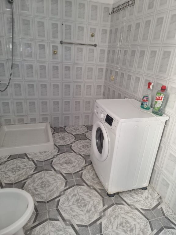 Affittasi casa privata + cortile + parcheggio a Ali Dem F  ID 5518