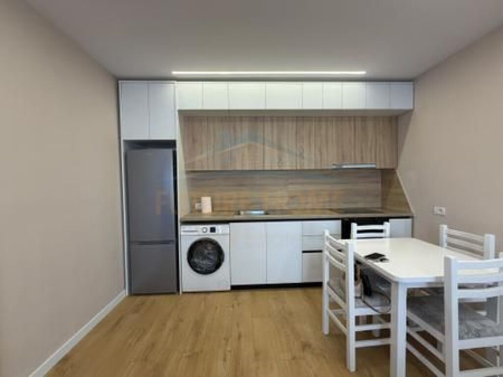 Shitet, Apartament 2+1, Misto Mame
