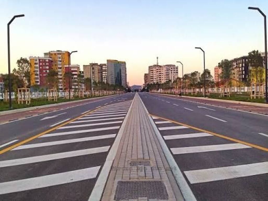 Shitet Apartament 2+1, Rruga Haxhi Hysen Dalliu, Stacioni i Trenit