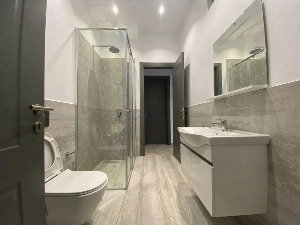 Qira, Apartament 2+1, Rruga e Durrësit, Tiranë.