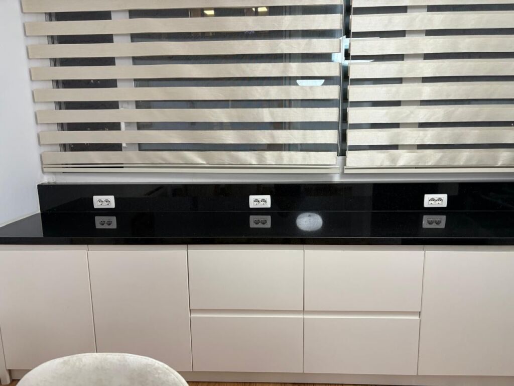Apartament 2+1 me qira te Pazari i Ri