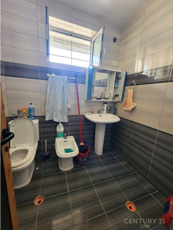 Appartamento 1+1 in affitto stadio Dinamo, Tirana 550 € /Mese 50.000 Lek /Mese