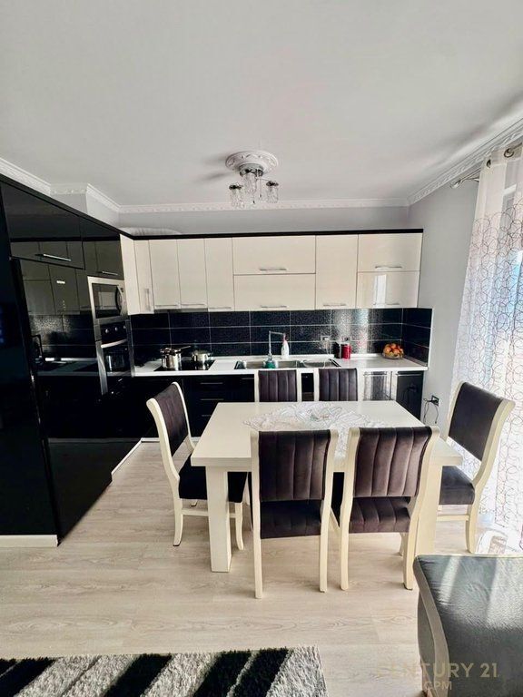 NELL'AREA DI ASTIR AFFITTIAMO APPARTAMENTO 2+1 550 € /Mese