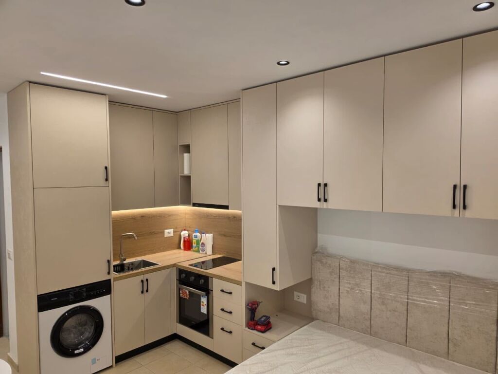 Studio apartment for rent on the 3rd floor with elevator beach opposite Florides