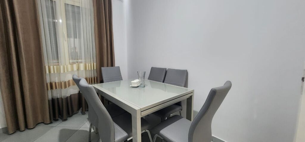 Apartment 1+1 with separate kitchen behind Globe
