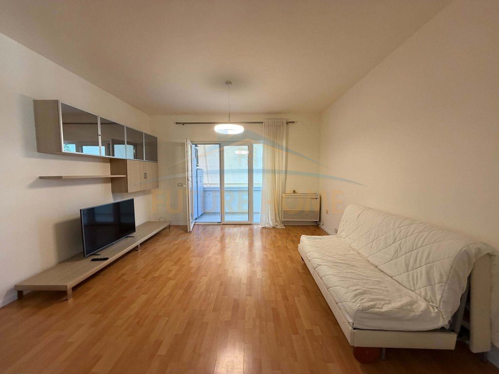 Qera, Apartament 2+1+2, Liceu Artistik