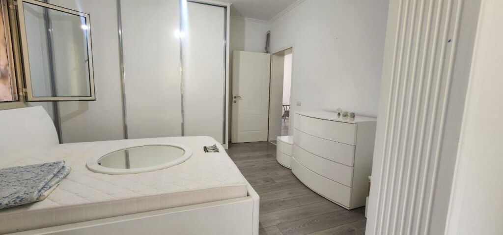 Apartment 1+1 with separate kitchen behind Globe