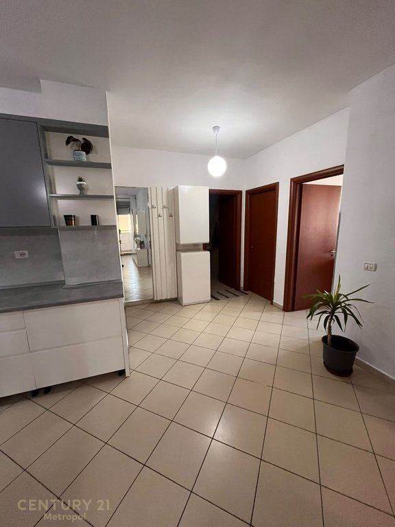 🏠 **FOR RENT – APARTMENT 3+1 | CONDOR CENTER**